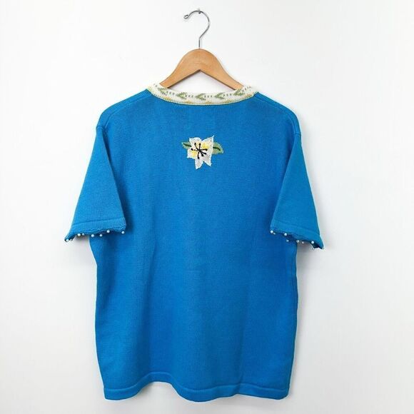 Storybook Knits Women’s Blue Short Sleeve White Lillies Floral Button Cardigan S - Picture 2 of 9